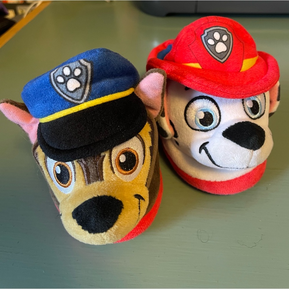 Paw Patrol lightly loved slippers size 7/8–Marshall and Chase!